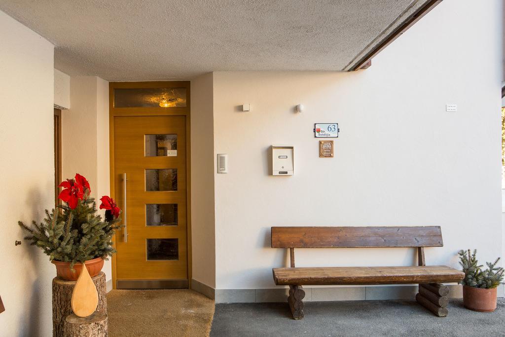 Ciasa Iris Hotel Colfosco Exterior photo